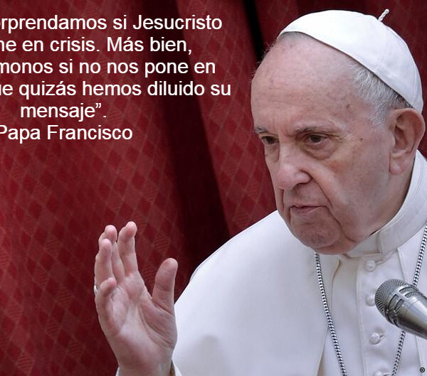 Pide el Papa no buscar a Dios en sueños de grandeza y poder.