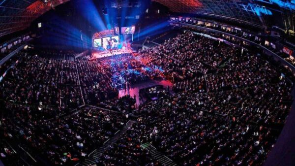 Por ola de contagios suspenden conciertos, centros nocturnos y parques en Nuevo León