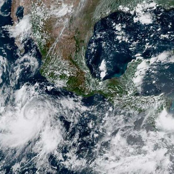 Fred, Kevin y Linda: Trayectoria de las tormentas tropicales activas