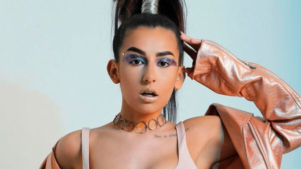 Romina Marcos da cátedra del amor propio con foto semidesnuda: “Mi cuerpo cambia”