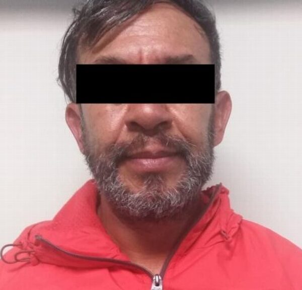 Pastor acusado de abusar de 11 niñas fue detenido en Ecatepec.