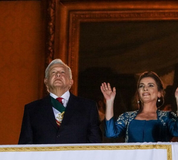 Este es el vestido que Beatriz Gutiérrez Müller utilizó anoche, las redes estallaron