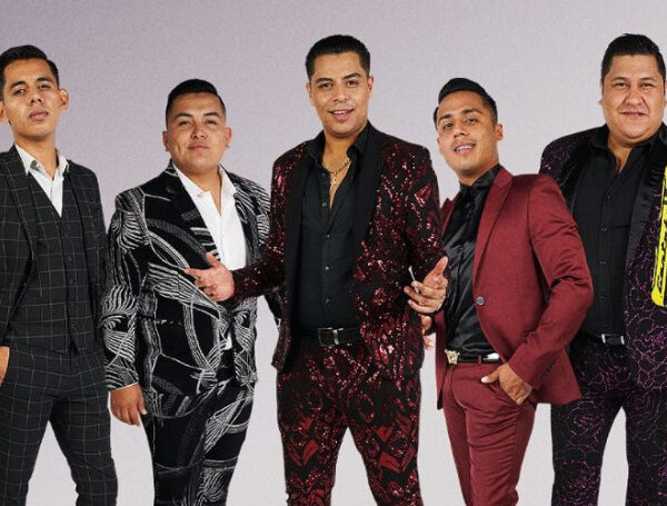 'Mhoni Vidente' predice atentado contra de ‘Grupo Firme’