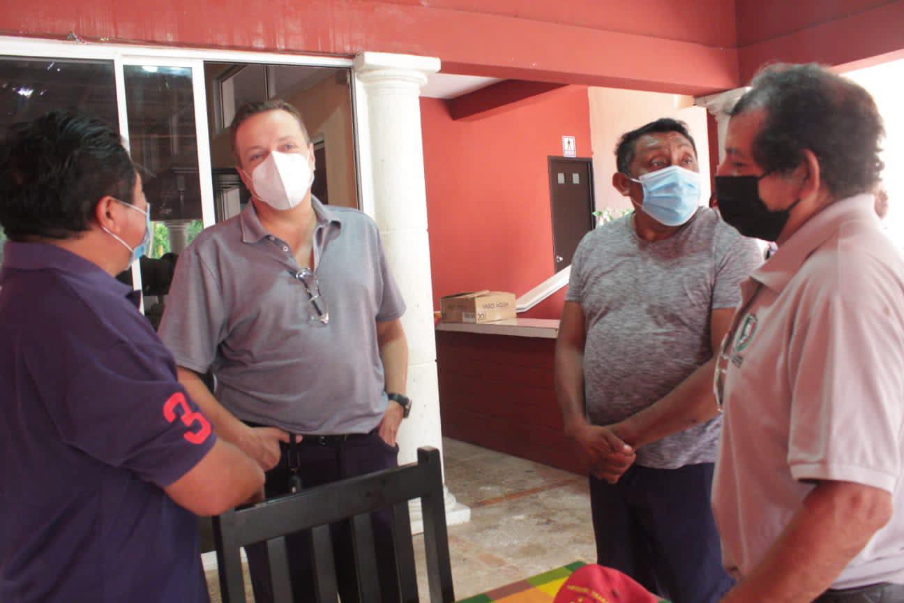 El Gran Consejo Maya se opone a la reelección de diputados en Quintana Roo; levantan la voz a través del programa radiofónico de Radio Turquesa, Denuncia Ciudadana, que conduce Luis Alegre Salazar.