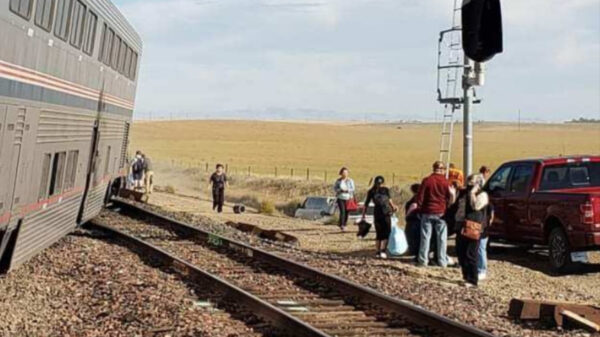 Descarrilamiento de tren en Montana, Estados Unidos, deja tres muertos y varios heridos