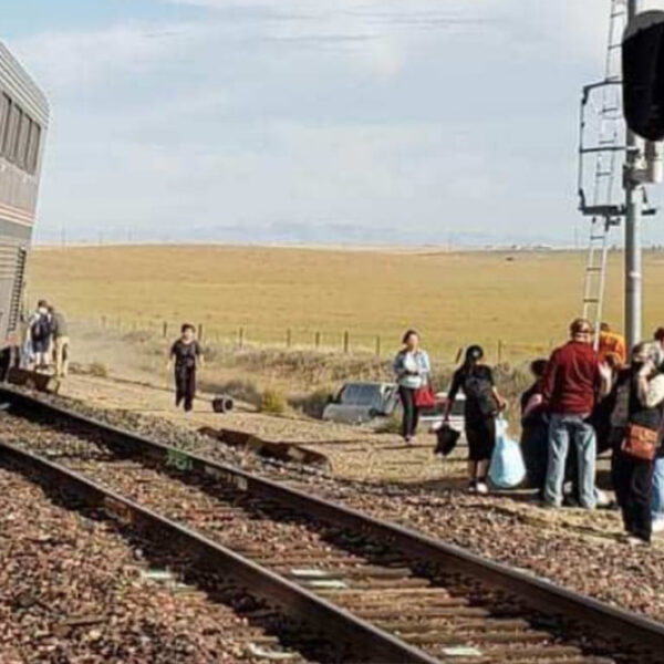 Descarrilamiento de tren en Montana, Estados Unidos, deja tres muertos y varios heridos