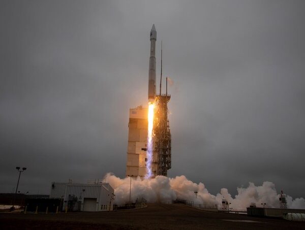 La NASA lanza nuevo satélite para tomar imágenes de la Tierra
