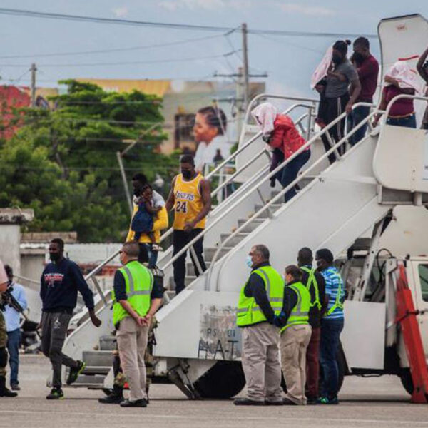 Llegan a Haití más de 3 mil migrantes deportados desde Estados Unidos