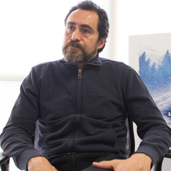 Demian Bichir dejó el luto, anuncia su noviazgo con la bailarina Victoria Aletta