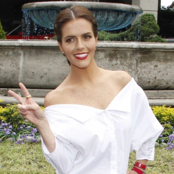 La actriz Claudia Álvarez será mamá de mellizos