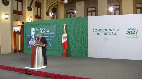 Reitera AMLO a Conacyt: “estamos en contra de la riqueza mal habida”