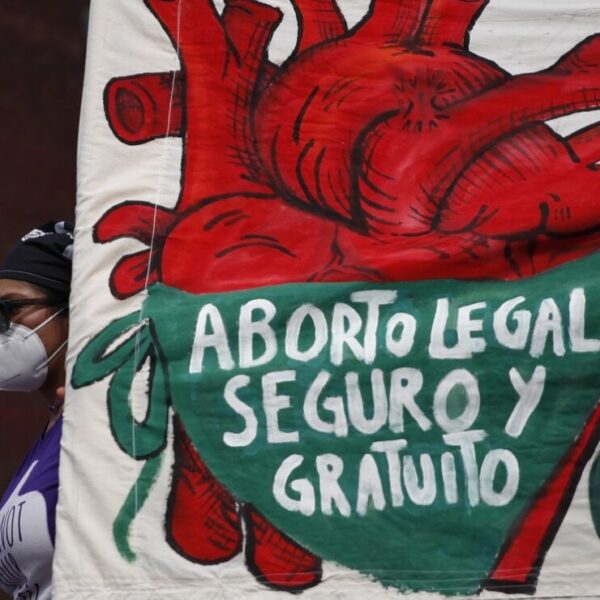 Despenalización del aborto aplicará en todo el país, ordena la Corte