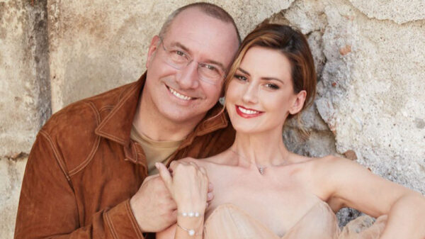 Altair Jarabo dice estar orgullosa de su esposo pese a tener 20 años más que ella