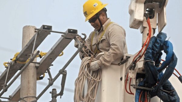 Apagones de la CFE siguen afectando a la Península de Yucatán