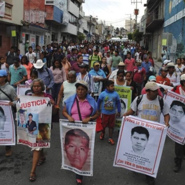 Ayotzinapa, “verdad histórica” con pruebas fabricadas y tortura generalizada