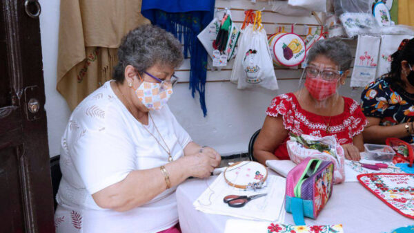 Impartirán cursos ‘Bordemos por Mérida’ para apoyar a las mujeres de la entidad