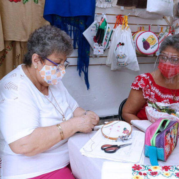 Impartirán cursos ‘Bordemos por Mérida’ para apoyar a las mujeres de la entidad