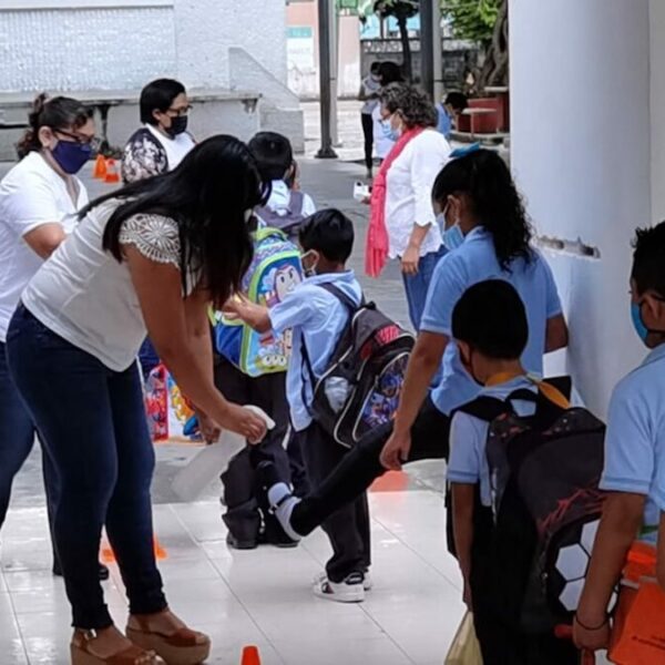 En Yucatán hoy regresaron cerca de 630 mil alumnos a clases presenciales