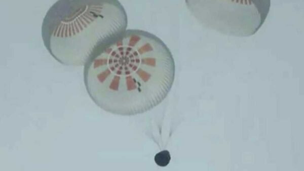  Primera misión civil de Space X regresa a la Tierra