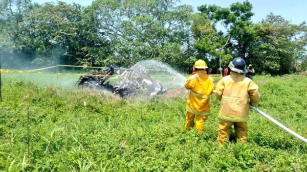 Desplome de avioneta deja una persona muerta en Tabasco