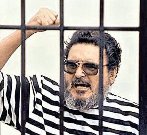 Muere Abimael Guzmán a los 86 años, padre de la guerrilla peruana.