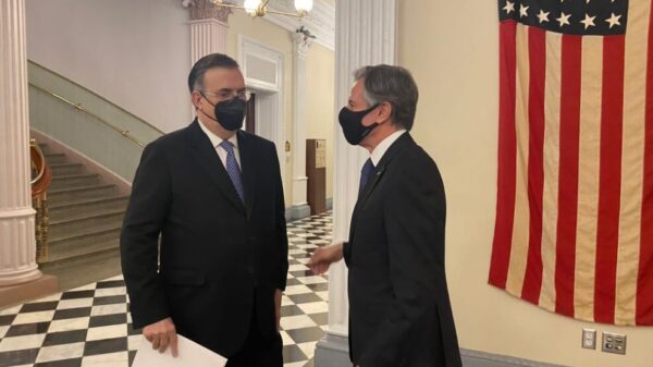 Entrega Ebrard carta a EU en favor de los migrantes