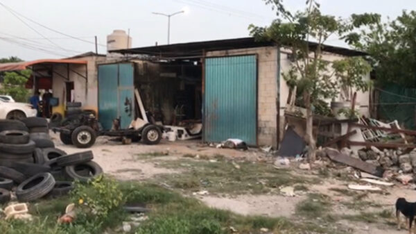 Cancún: Ejecutan a balazos a tres hombres en la SM 236