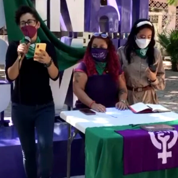 Vuelven feministas sobre el aborto, anuncian "megamarcha" en Cancún