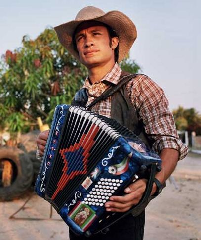 "Gael canta horrible": Horacio Villalobos lanza fuerte critica a Gael García