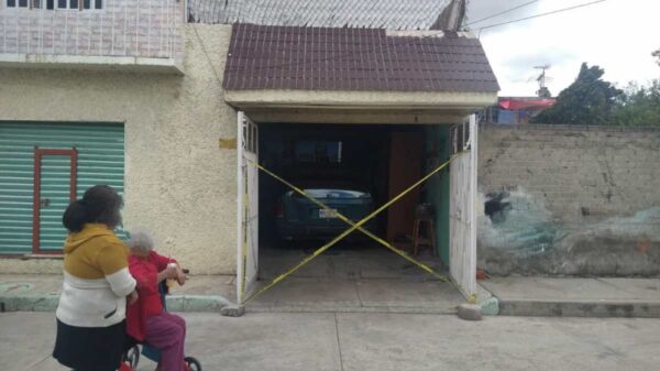 Ejecutan a tres hermanos mientras dormían en su domicilio en el Edomex