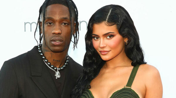 Kylie Jenner confirma que está embarazada por segunda ocasión