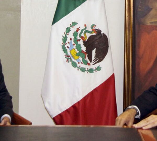 Ulises Ruiz y Gabino Cué dejaron agonizante al sector Salud en Oaxaca