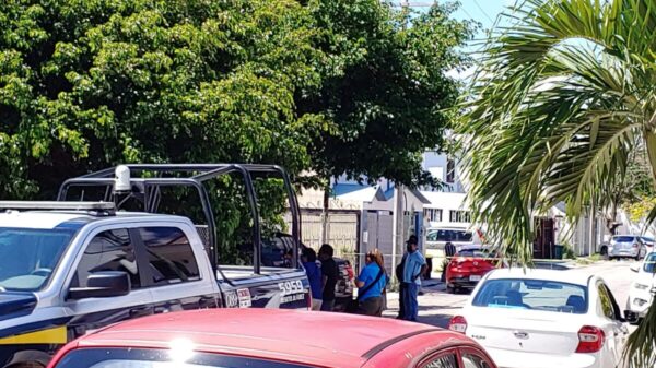 Reportan vecinos en la SM 41 de Cancún a gente armada
