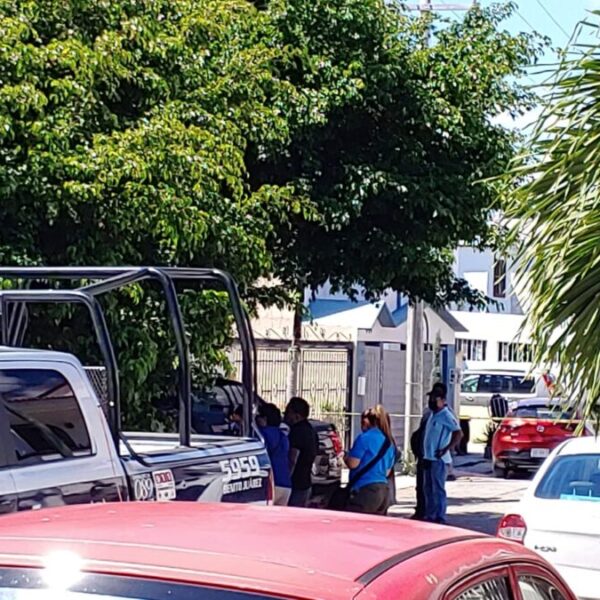 Reportan vecinos en la SM 41 de Cancún a gente armada