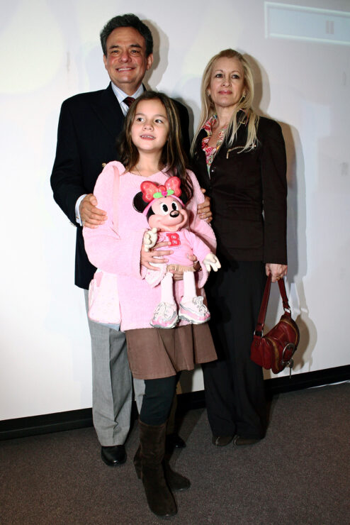 Revelan que Sara Salazar le fue infiel a José José