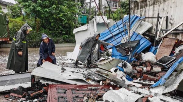 Sacude sismo de 6 grados a China; deja tres muertos y cerca de 60 heridos