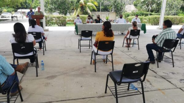 Nombran  a directora en el CBTA 186 de Kantunilkín.