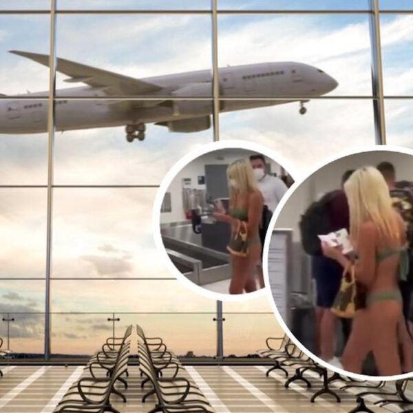 ¿Se equivocó de lugar? Mujer pasea en traje de baño en aeropuerto
