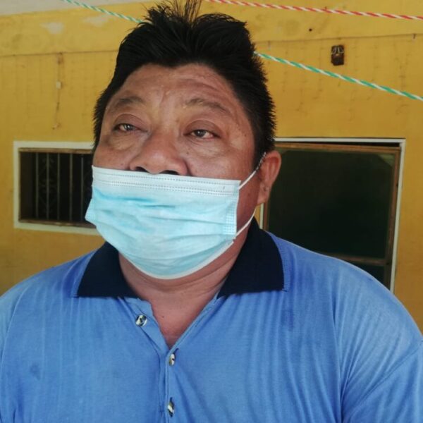 Alcalde de Ignacio Zaragoza alza la mano para buscar reelección.