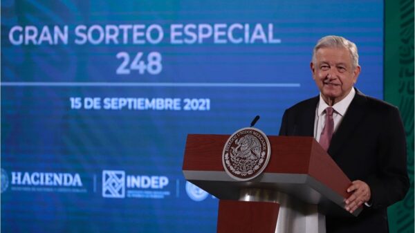 AMLO invita a comprar “cachitos” de lotería para apoyar a los atletas