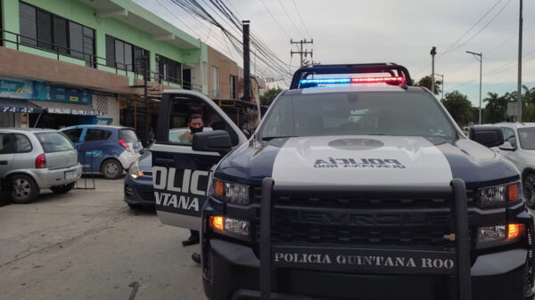 Cancún: Hombres armados asaltan peluquería en la SM 510