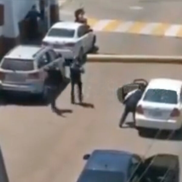 Video: Federales abaten a balazos a delincuente en Metepec