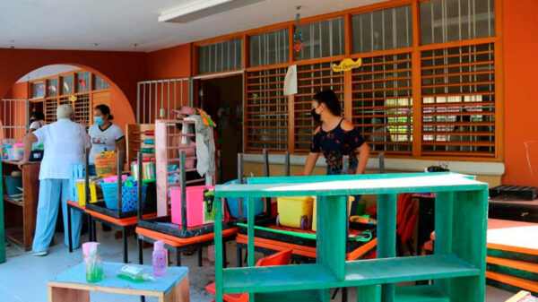 La educación es una prioridad que nos convoca a superar los retos actuales de la emergencia sanitaria: Carlos Joaquín