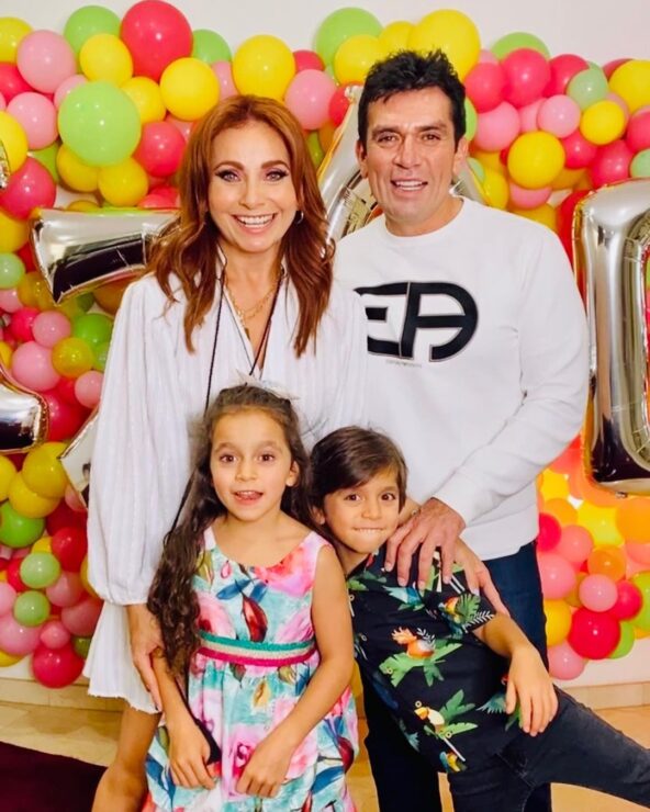 Elizabeth Álvarez confiesa sufrió malos tratos de una expareja