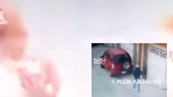 Video: Detonan artefacto explosivo en fraccionamiento de Puebla