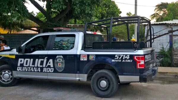 Cancún: Someten ciudadanos a extorsionadores en la SM 64