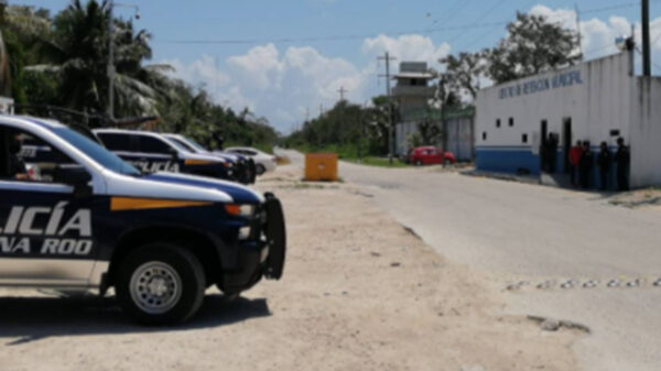 Fuga en cárcel municipal de Playa del Carmen desata cacería de evadidos