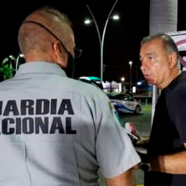 Envía juez al empresario Carlos Mimenza a su casa