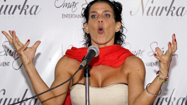 Niurka Marcos arremete contra persona que criticó a su hijo Emilio Osorio