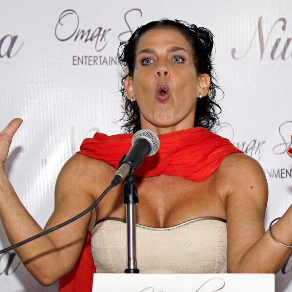 Niurka Marcos arremete contra persona que criticó a su hijo Emilio Osorio